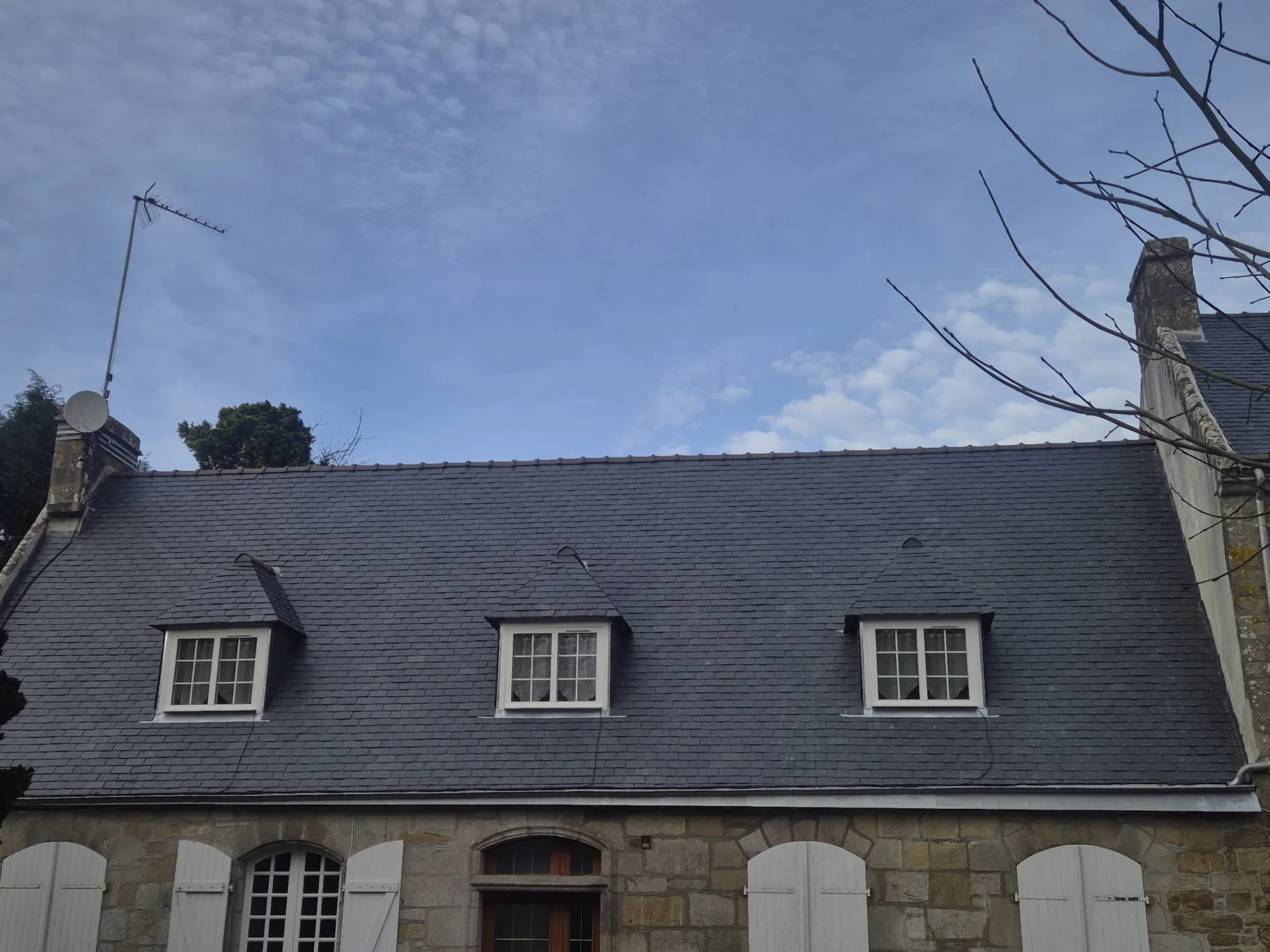 Toiture ardoise avec lucarnes